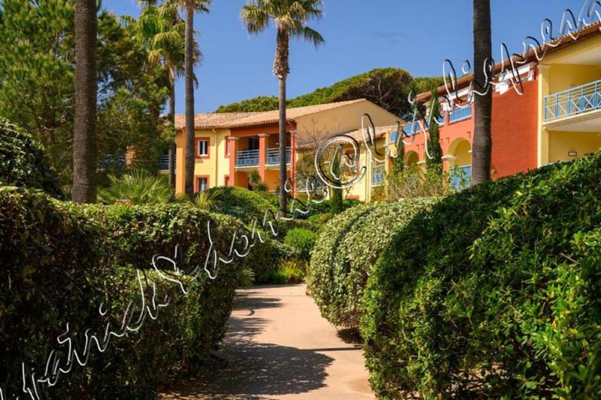 Magnifique Parc De La Presqu'Ile Avec Piscine Et Plage Face A Porquerolles ! Ιέρ Εξωτερικό φωτογραφία